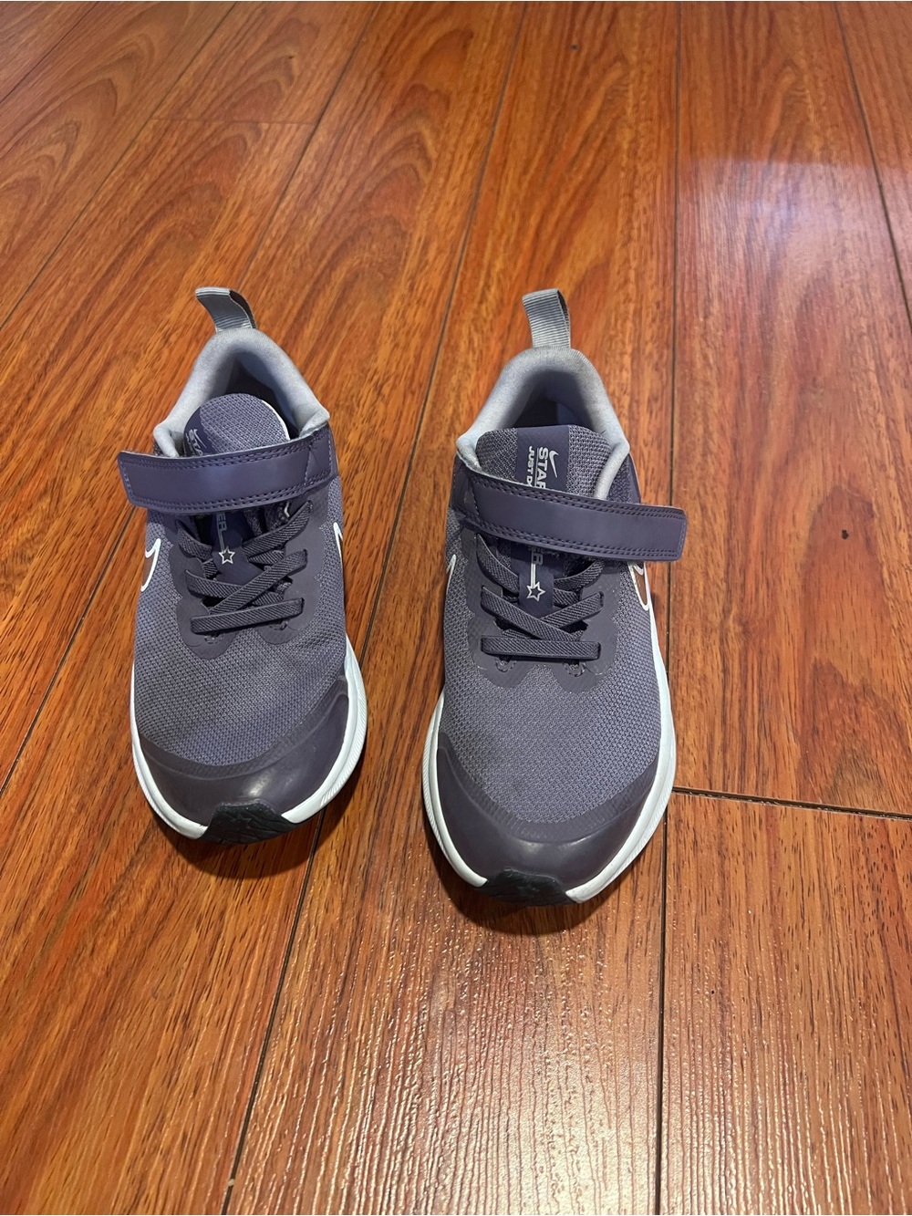 Girls Nike Star Runner Size 1Y Purple Gold DA2777-501